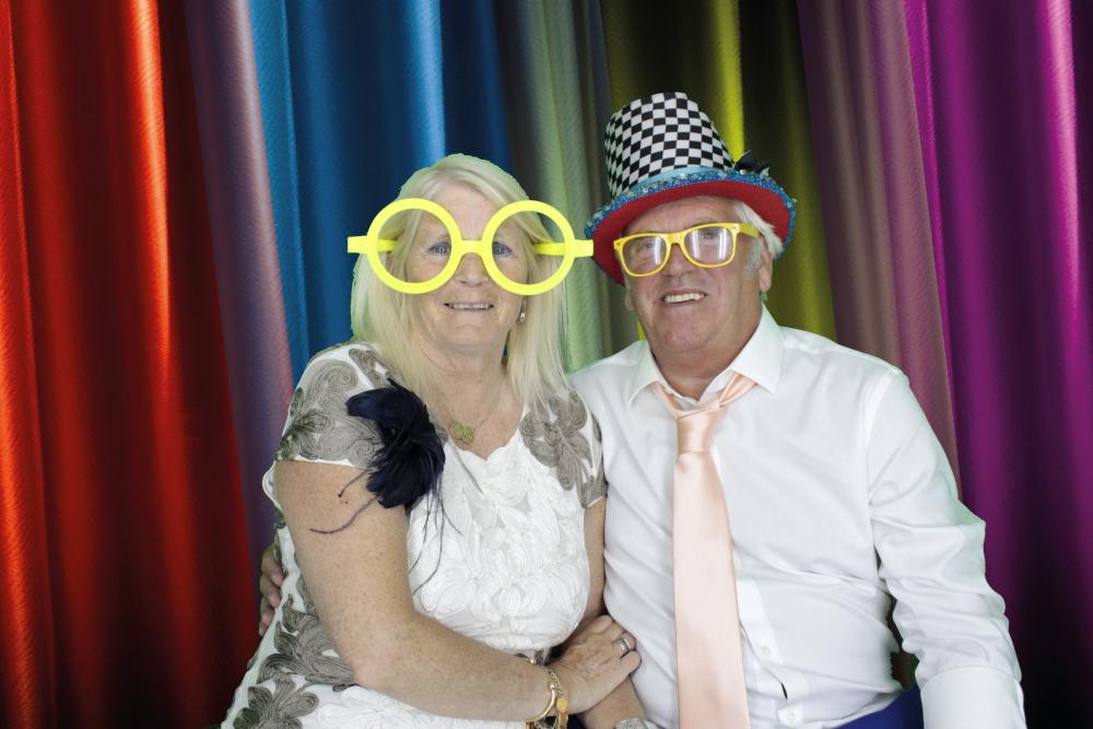 Natalie & Marc | View more photos from the event at gallery.myphotoboothexperience.co.uk/u/MyPhotoBoothExperienceLtd/Natalie-Marc